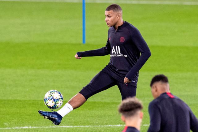 往事不堪回首！哈兰德职业生涯前16场比赛0球0助